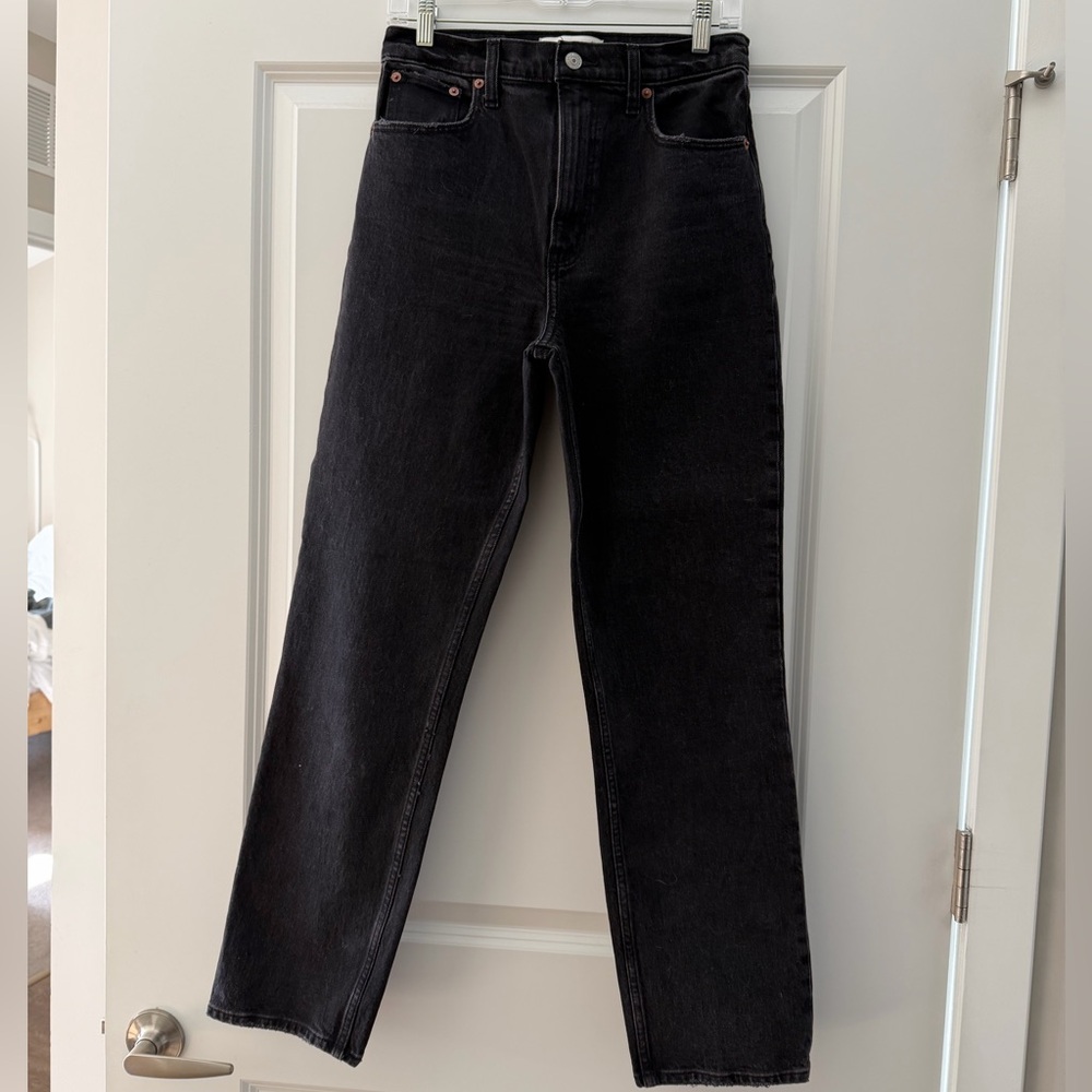 Abercrombie & Fitch 90’s Straight Ultra High Rise Jean